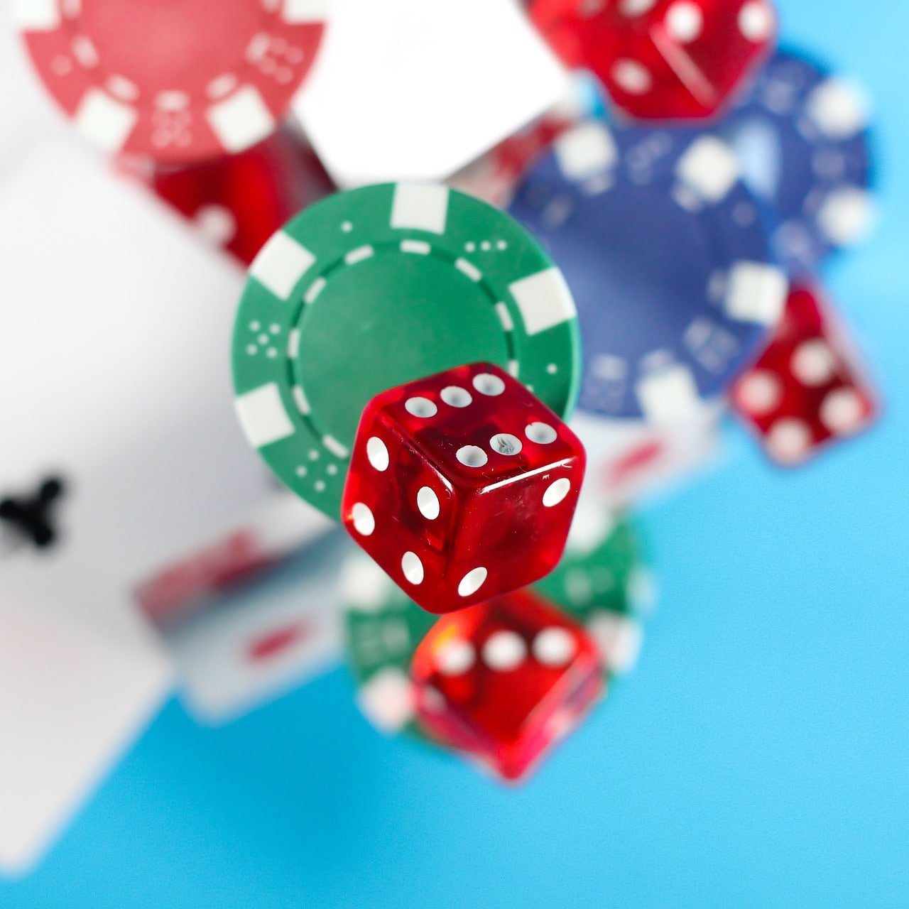 Dashboard multipermainan epictoto dengan slot, dealer langsung, dan pilihan olahraga